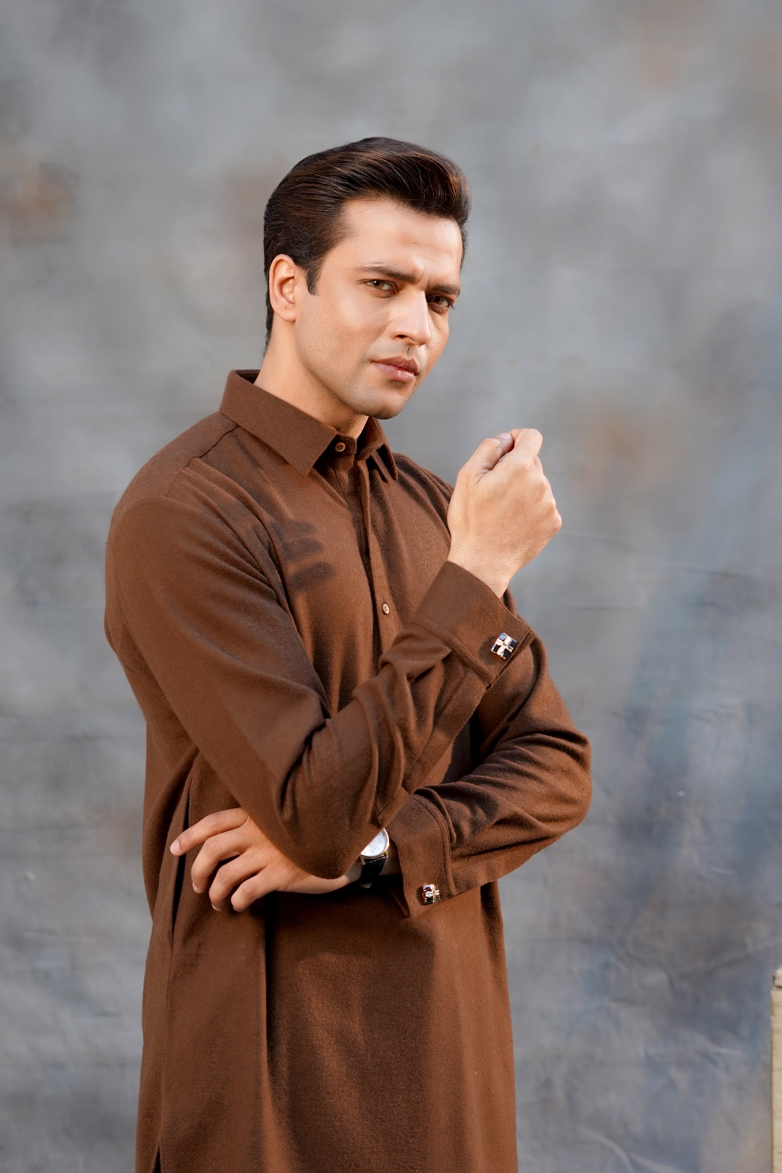 BROWN PLAIN WOOL KAMEEZ SHALWRAR