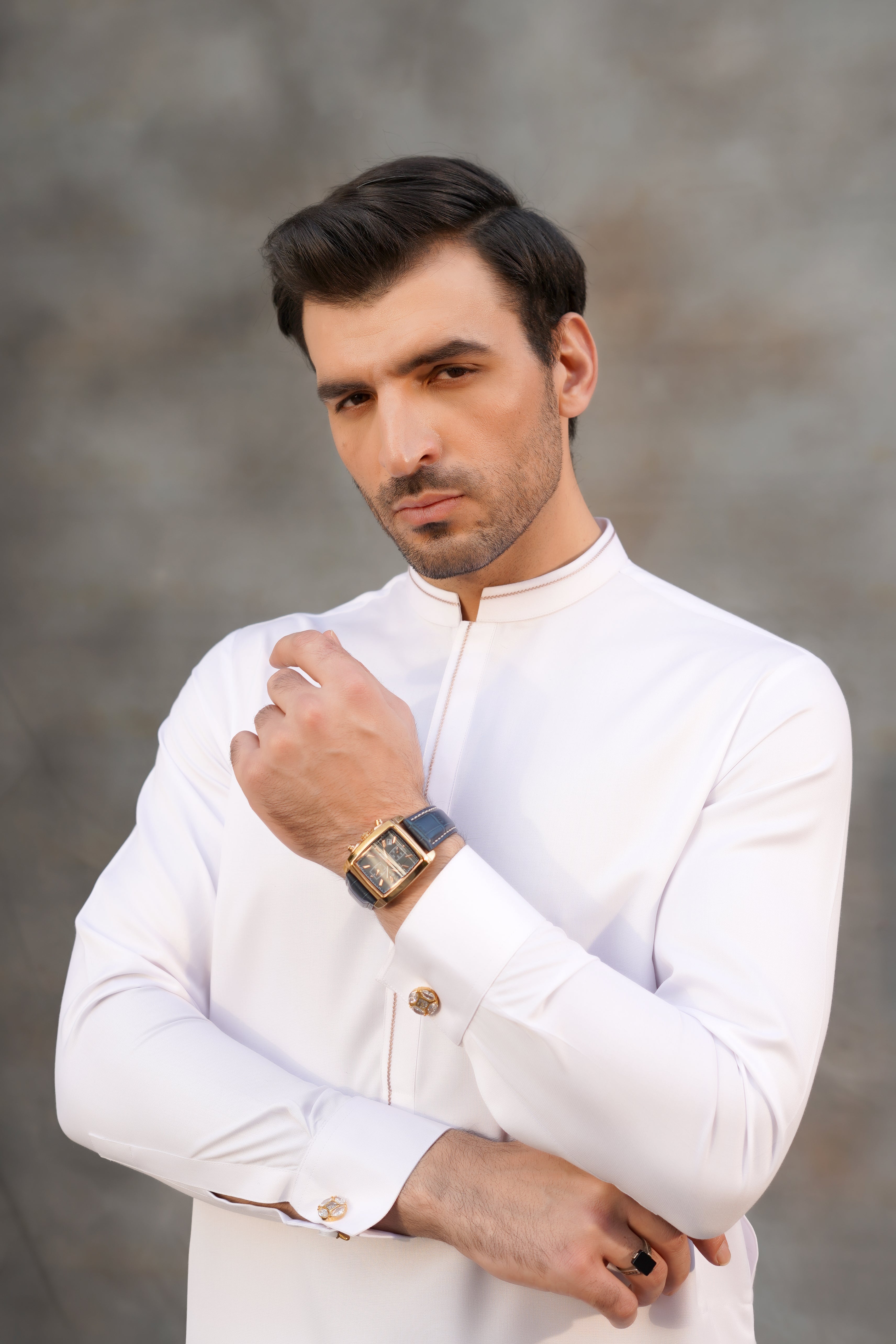 WHITE EMBROIDED BANNED KAMEEZ SHALWAR