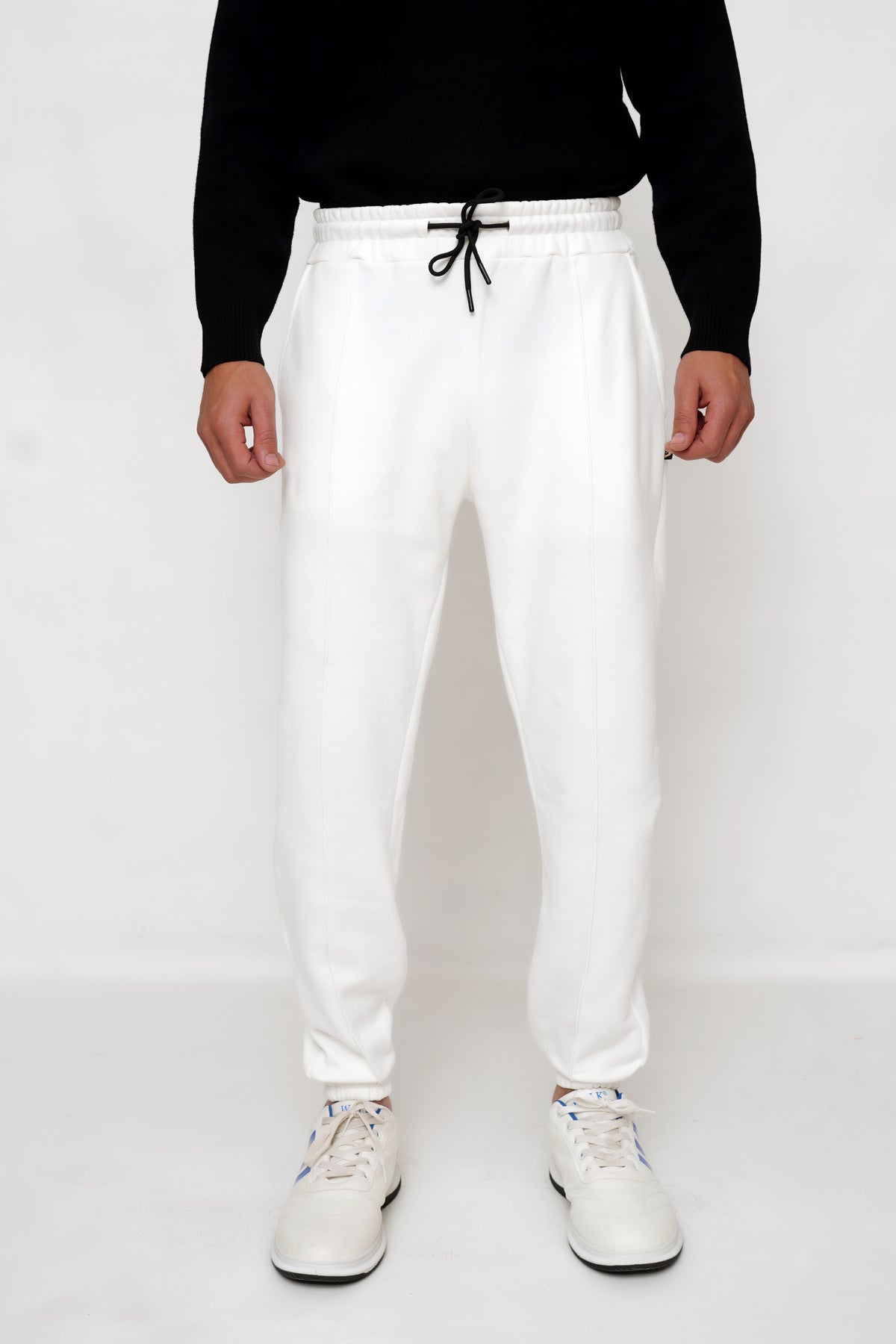 WHITE REGULAR FIT POWER JOGGER