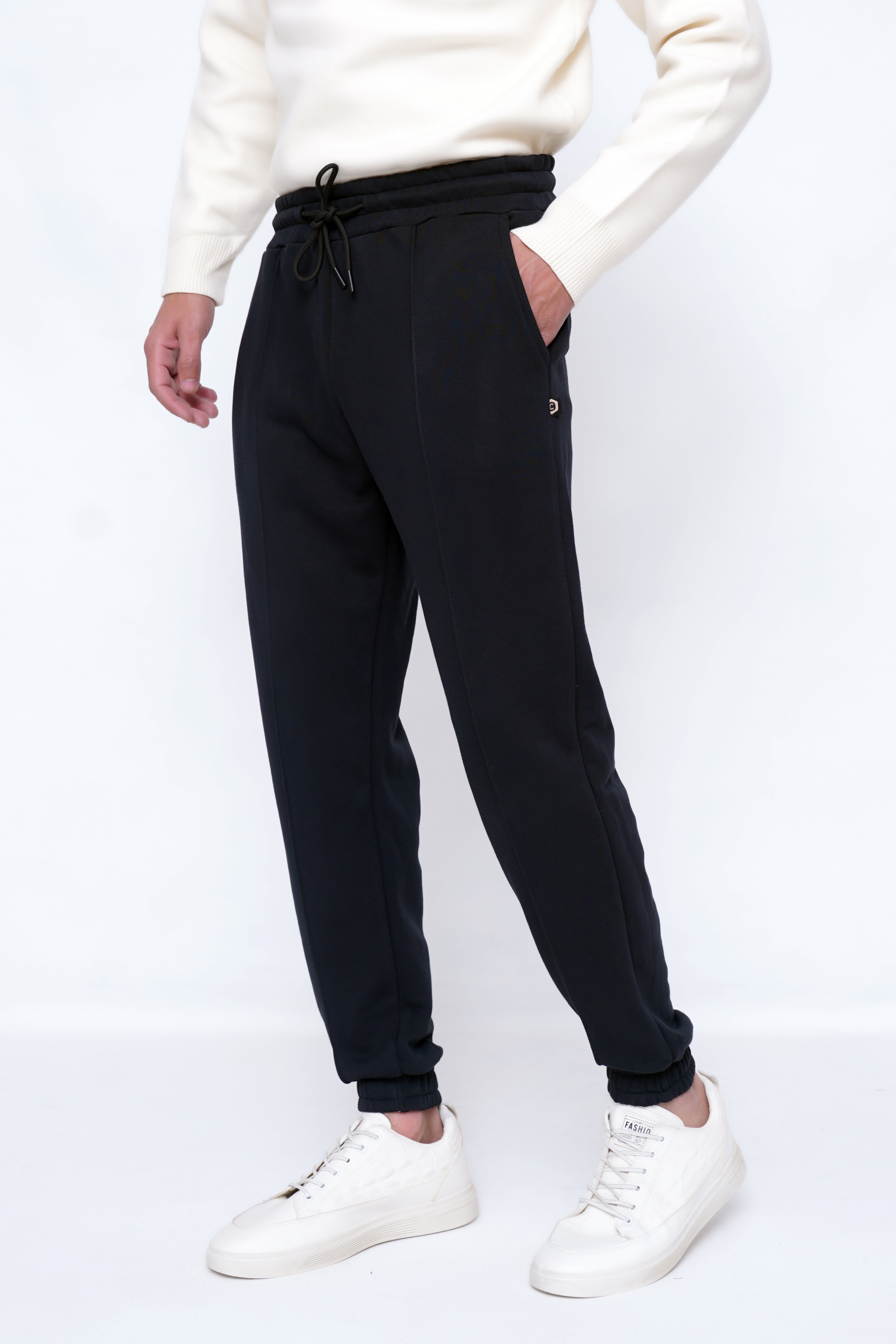 BLACK REGULAR FIT POWER JOGGER