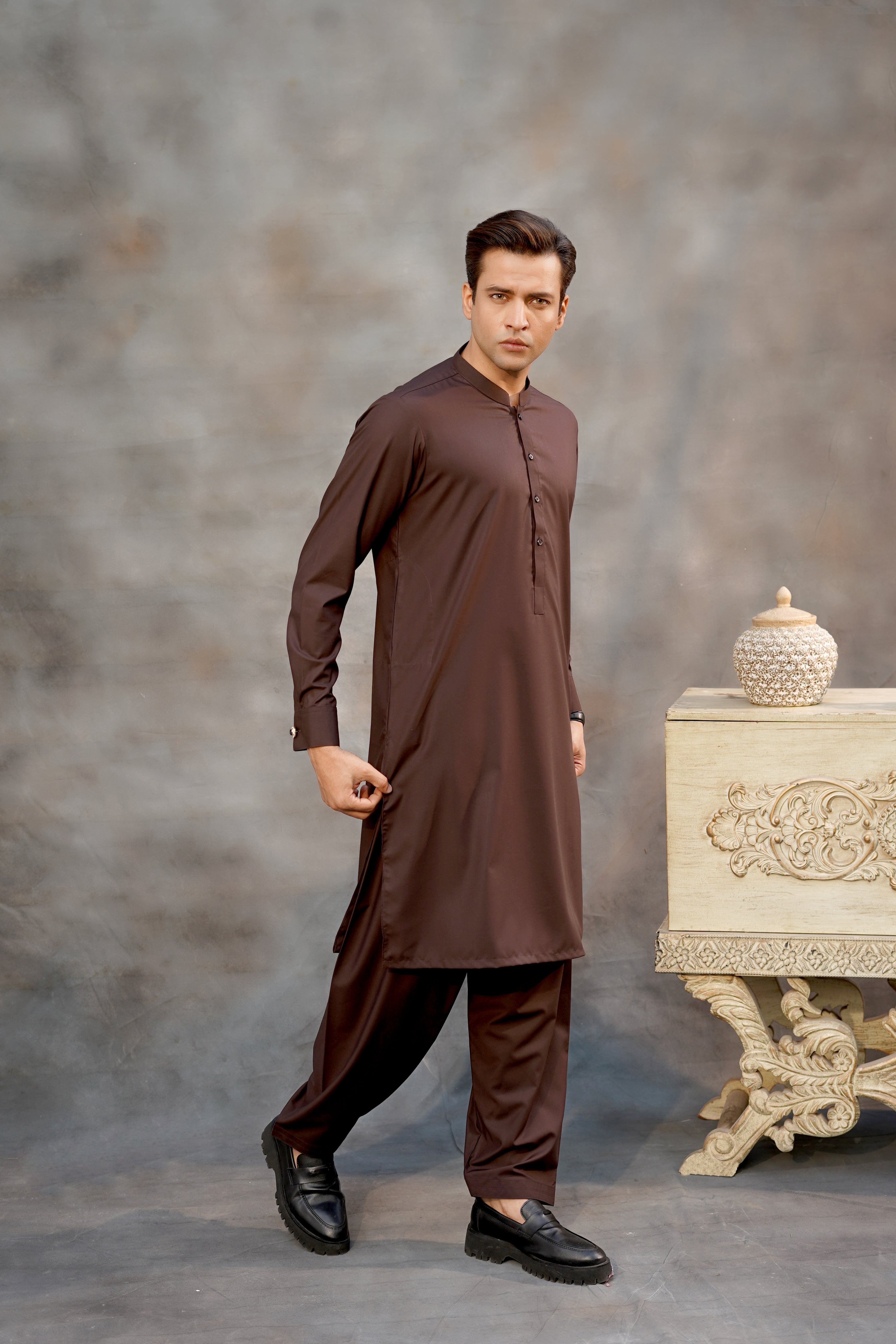 BASIC BROWN KAMEEZ SHALWAR